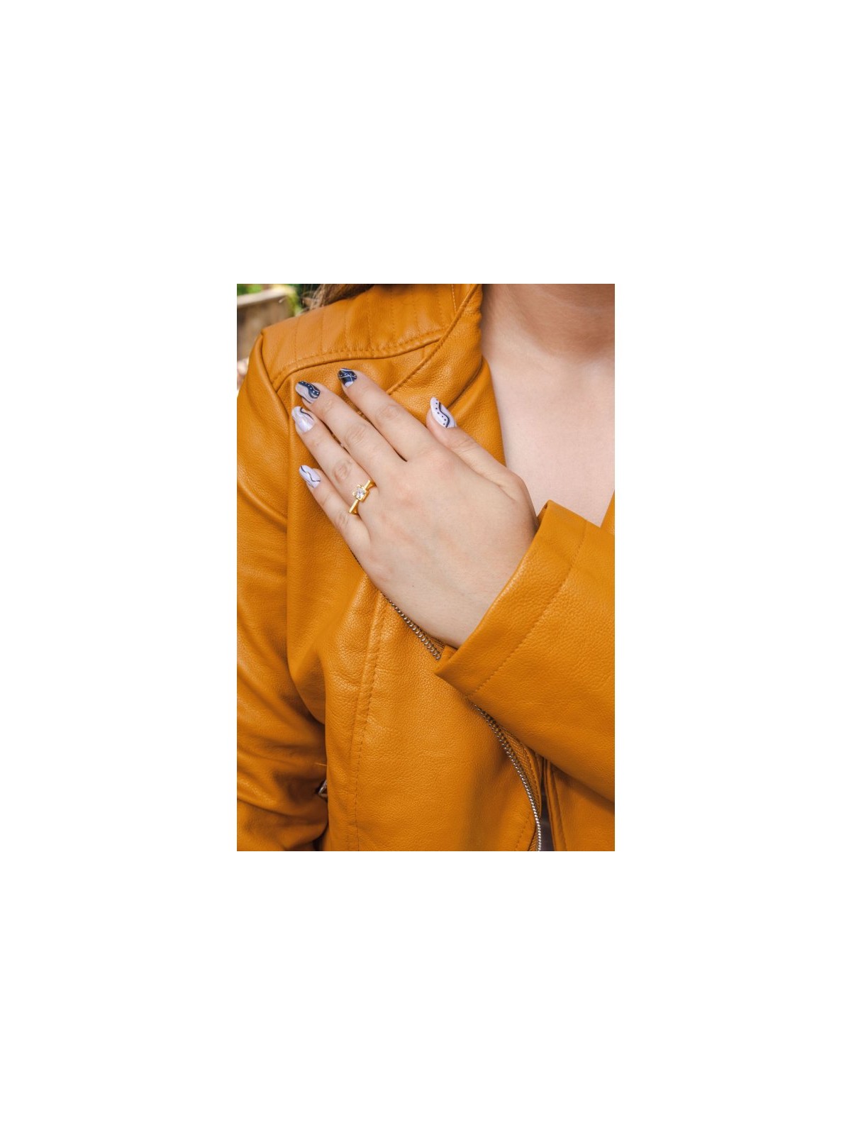 טבעת מרובעת מכסף סטרלינג עם זירקונים בחרו בזהב... | טבעות יהודיות